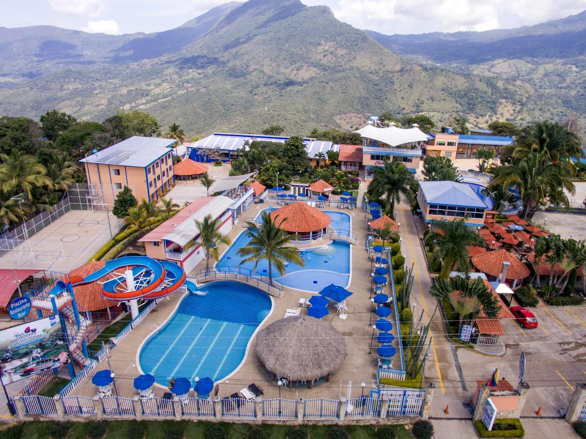 Hotel Chinauta Real Exterior foto